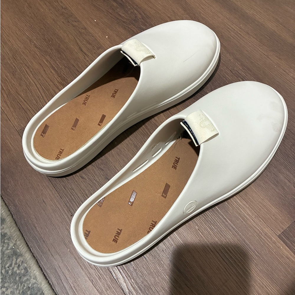 True PGA slide shoes